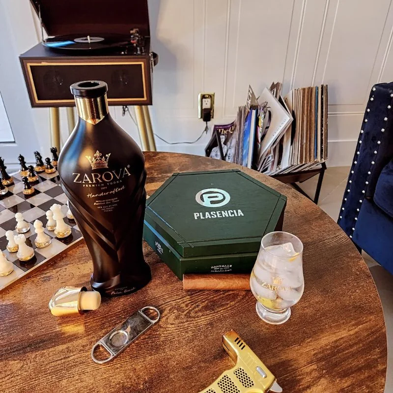 Zarova Black, Zarova Vodka, Galería